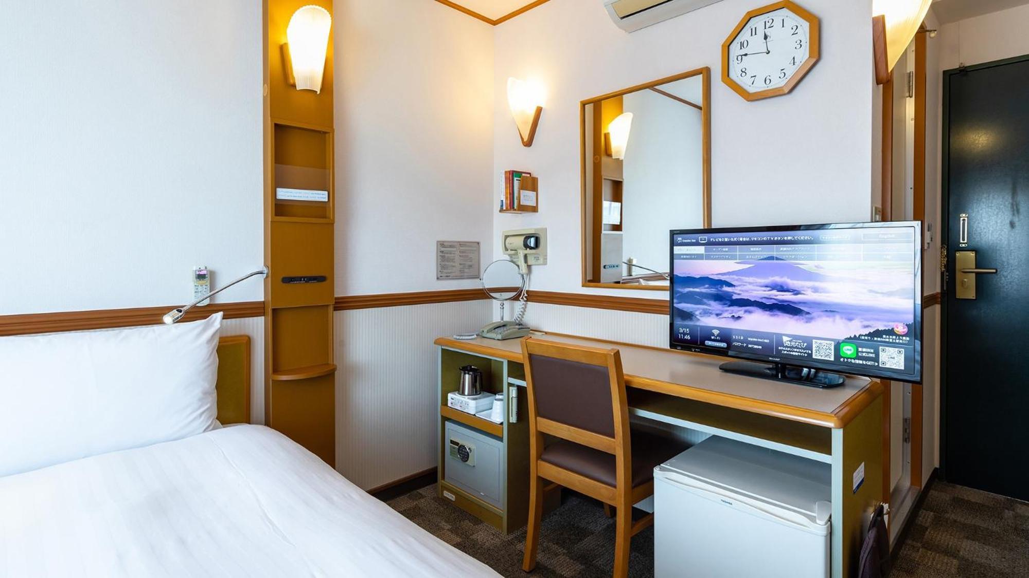 Toyoko Inn Niigata Furumachi Room photo
